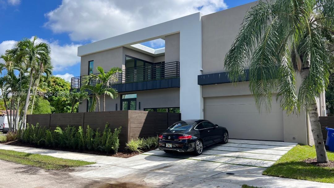 1700 NE 18th St, Fort Lauderdale FL 33305