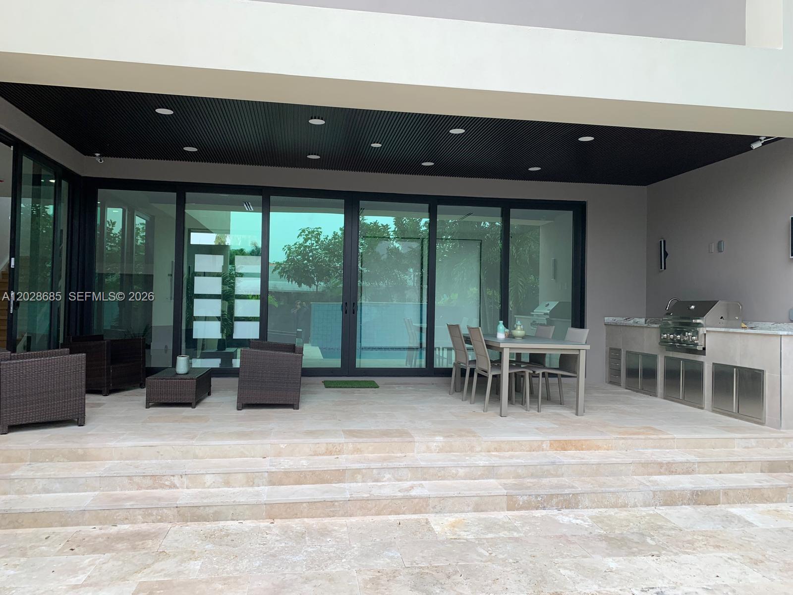 1700 NE 18th St, Fort Lauderdale FL 33305