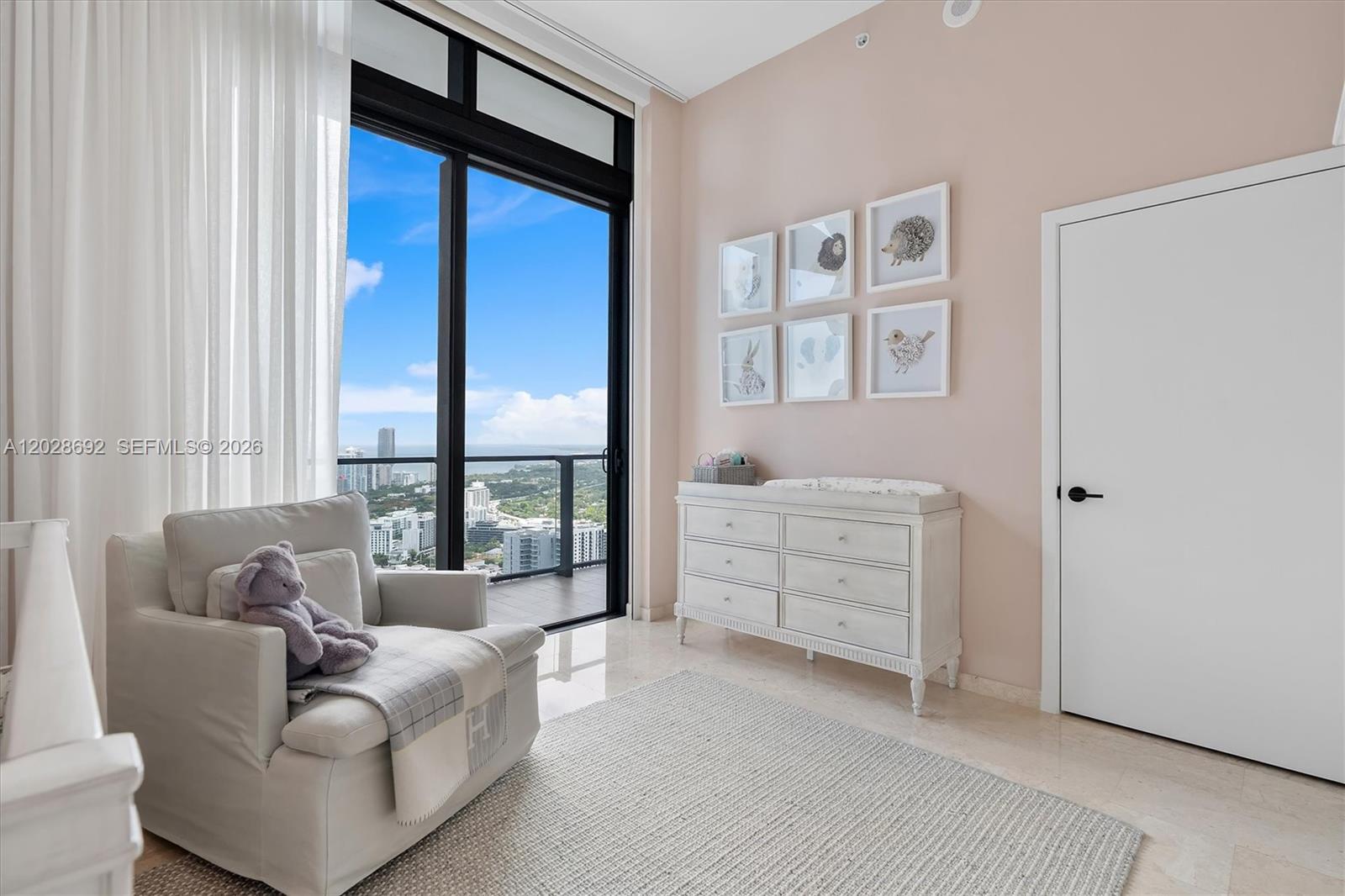 88 SW 7th St #4001, Miami FL 33130