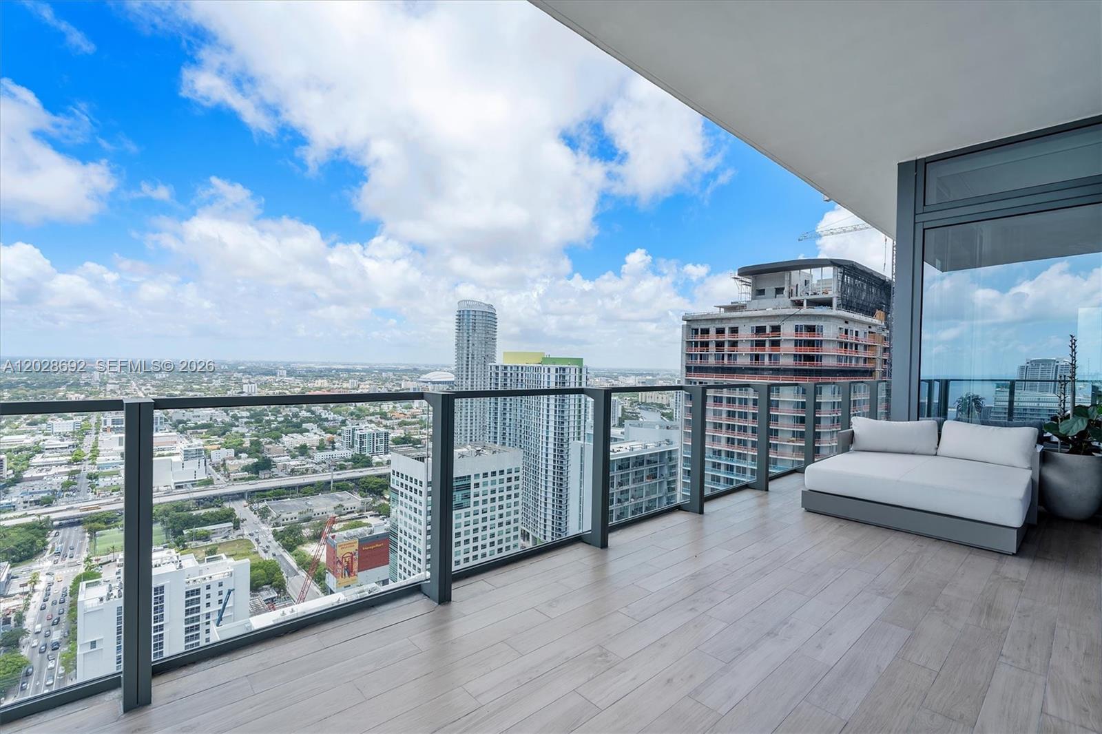 88 SW 7th St #4001, Miami FL 33130