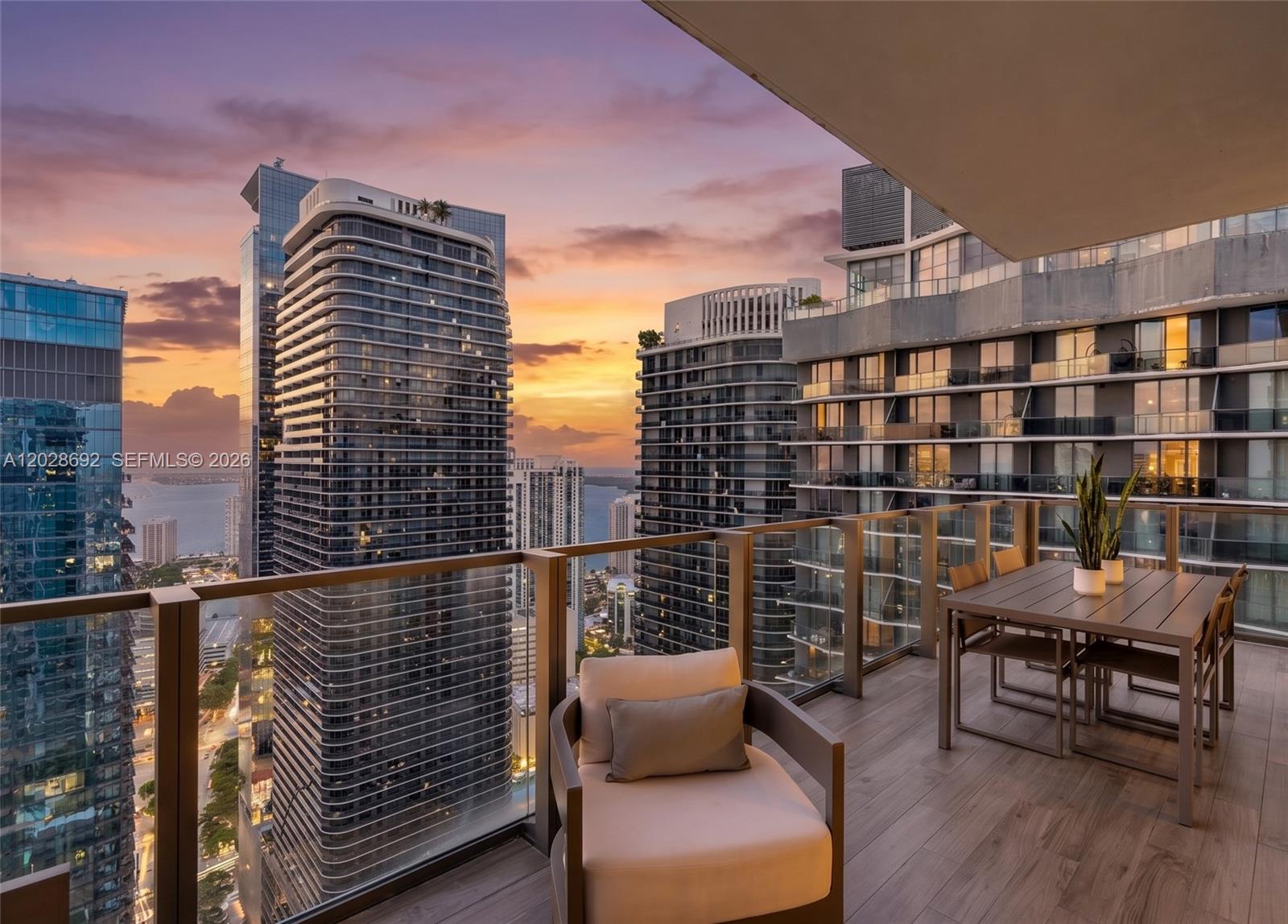 88 SW 7th St #4001, Miami FL 33130