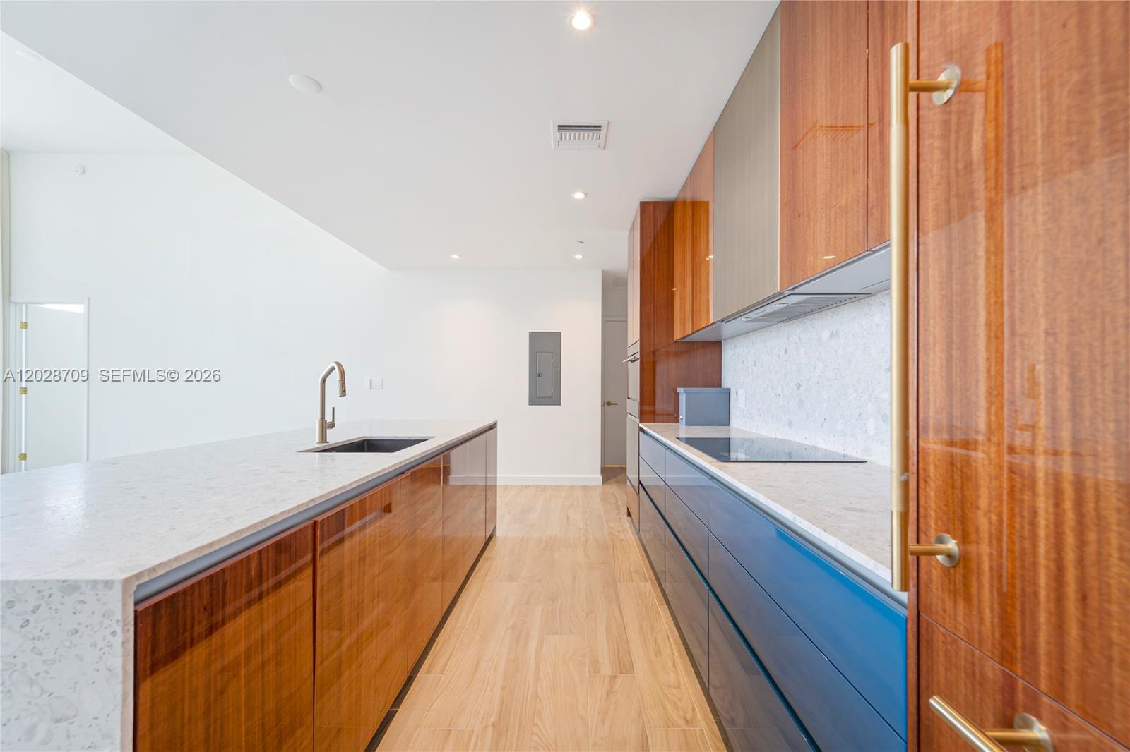 2678 Tigertail #813, Coconut Grove FL 33133