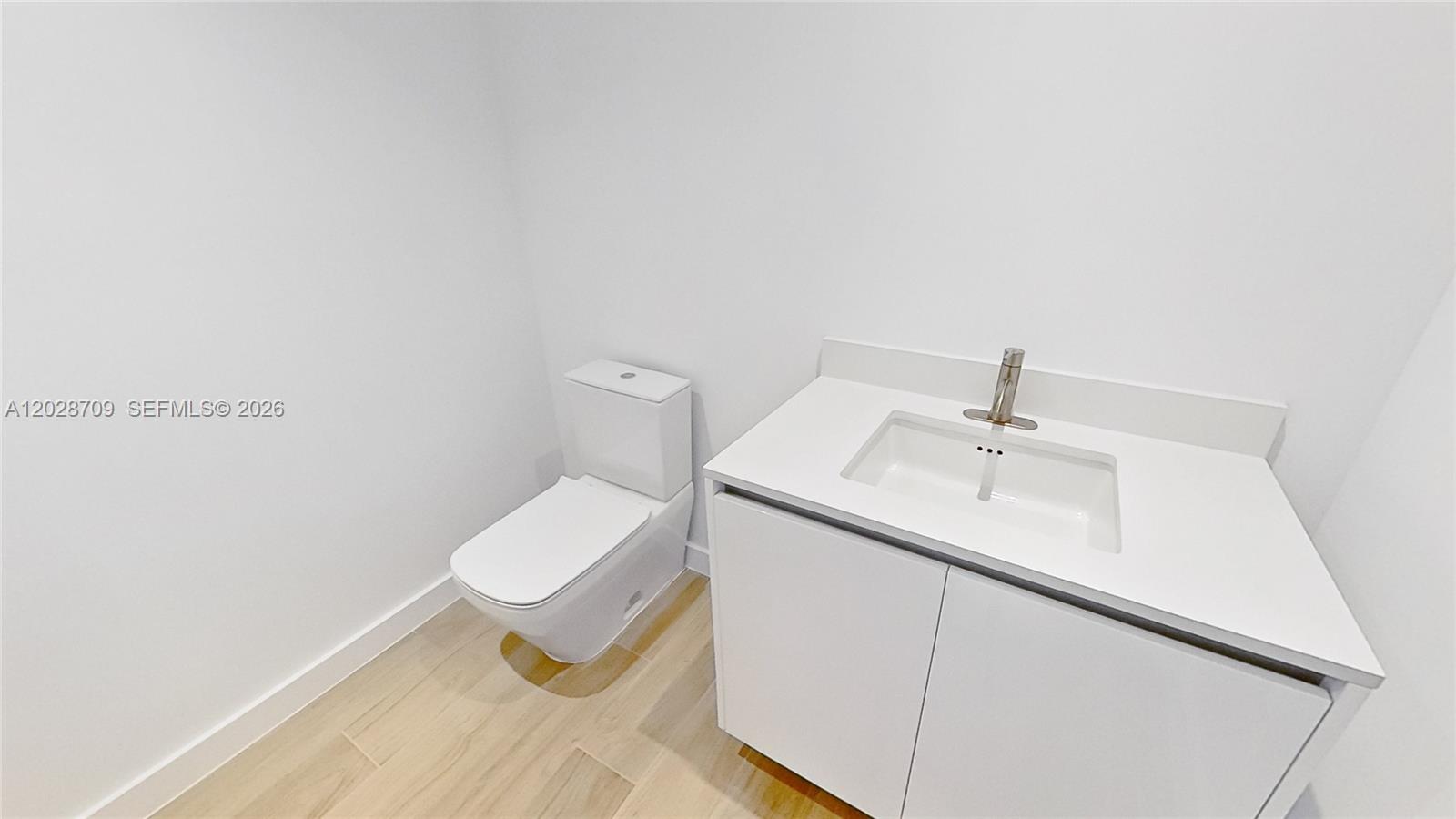 2678 Tigertail #813, Coconut Grove FL 33133
