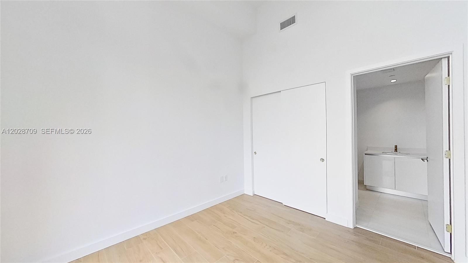2678 Tigertail #813, Coconut Grove FL 33133