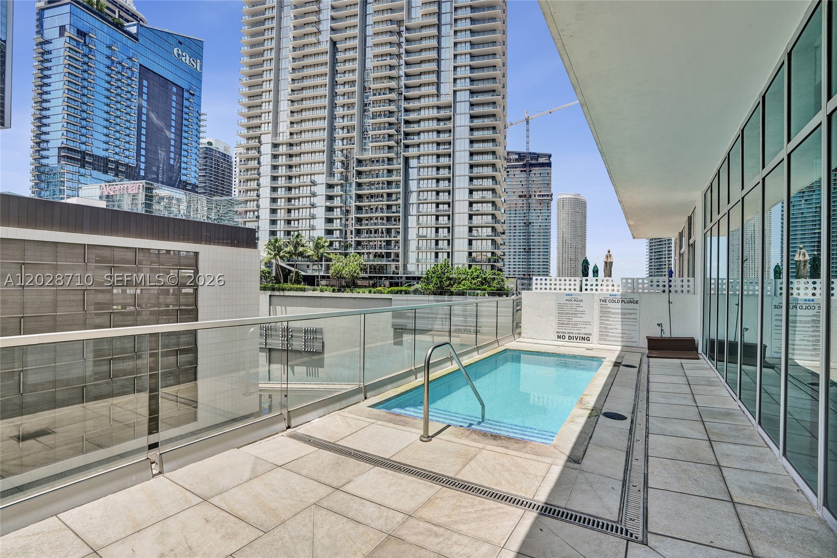 55 SE 6th St #1502, Miami FL 33131