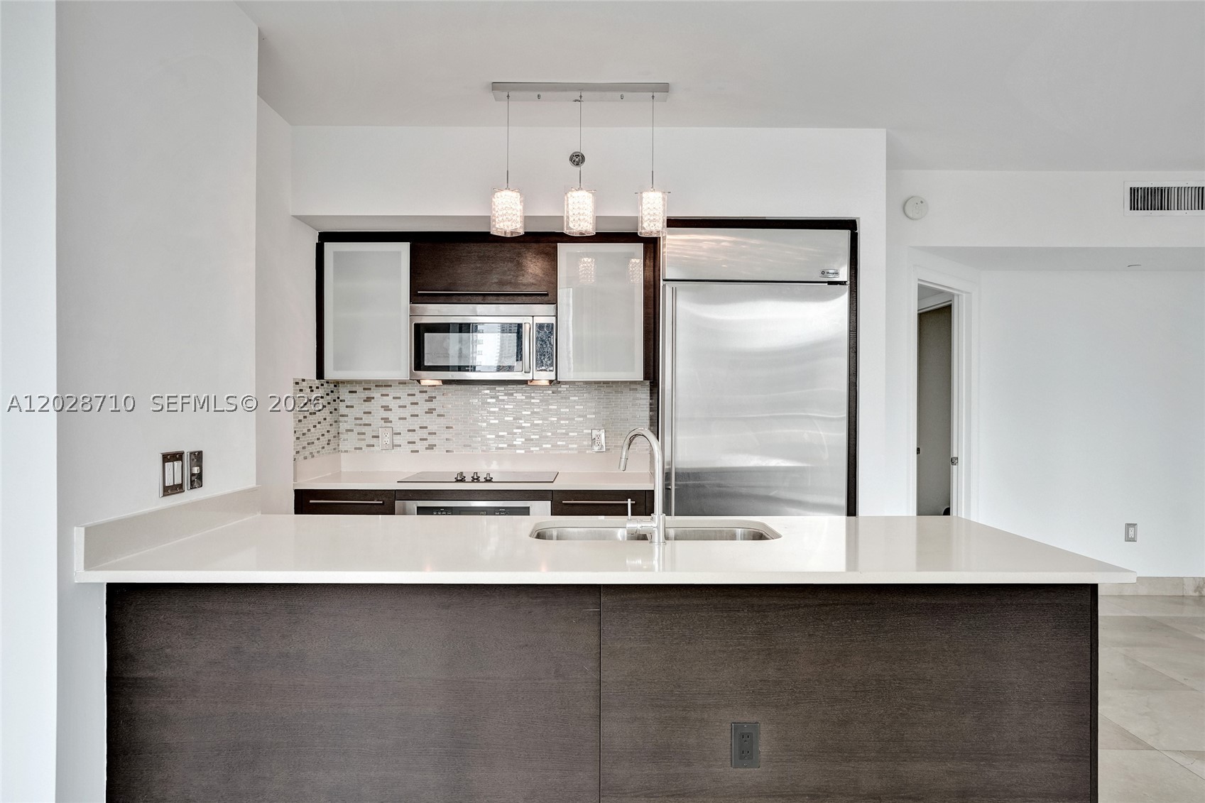 55 SE 6th St #1502, Miami FL 33131