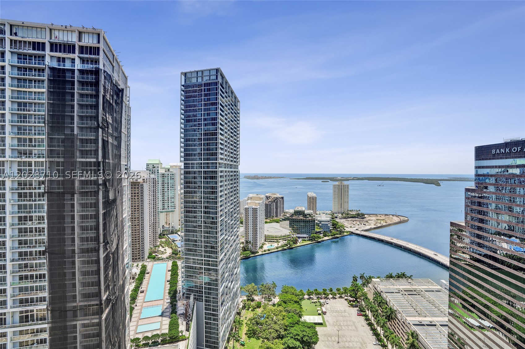 55 SE 6th St #1502, Miami FL 33131