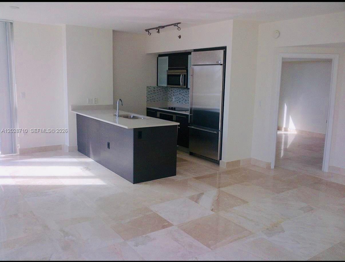 55 SE 6th St #1502, Miami FL 33131