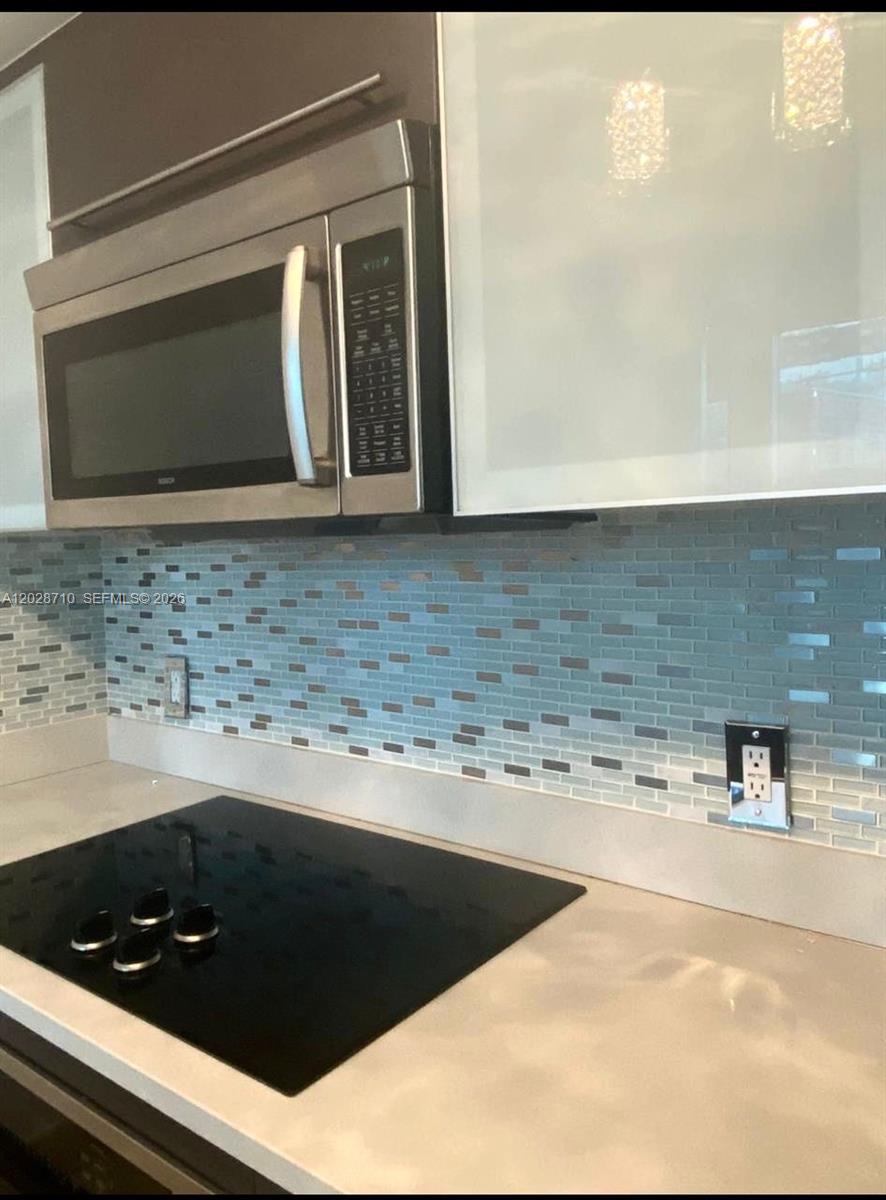 55 SE 6th St #1502, Miami FL 33131