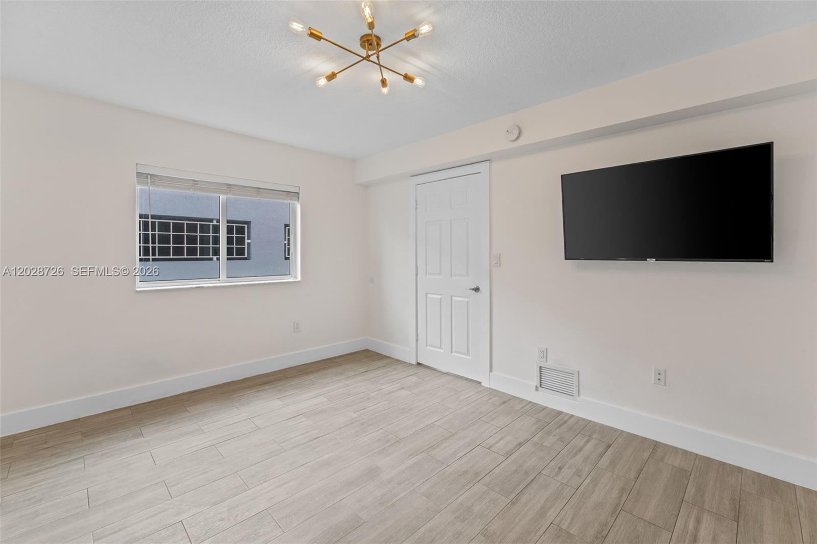 2415 NW 16th St Rd #306, Miami FL 33125
