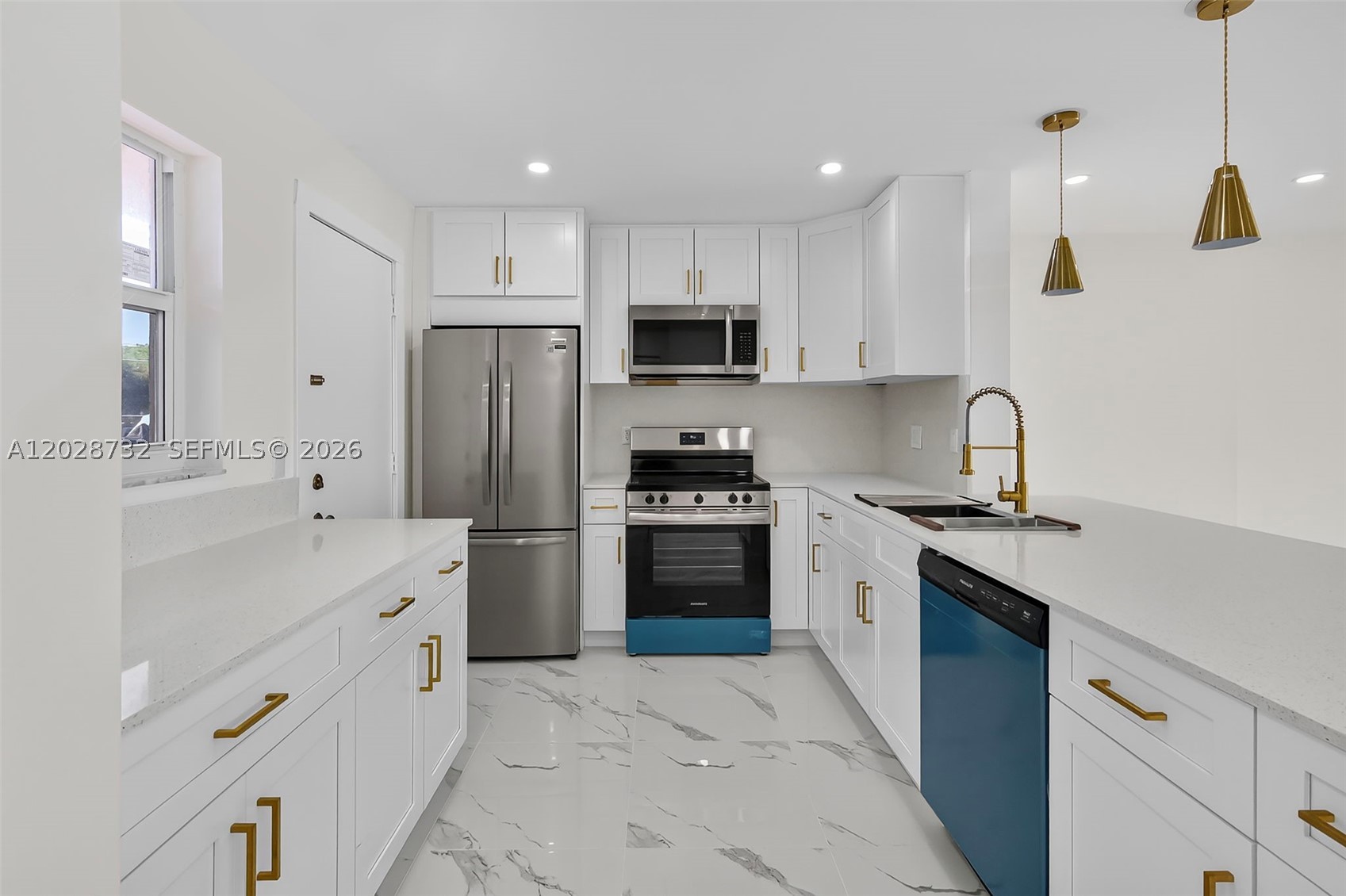 201 SE 11th Ter #102, Dania Beach FL 33004