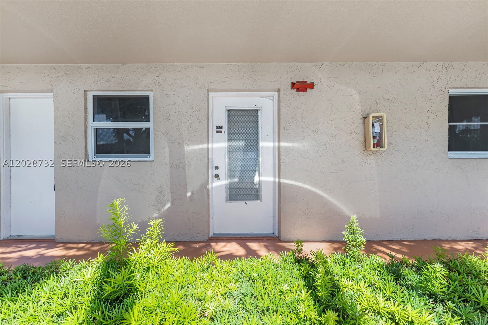 201 SE 11th Ter #102, Dania Beach FL 33004