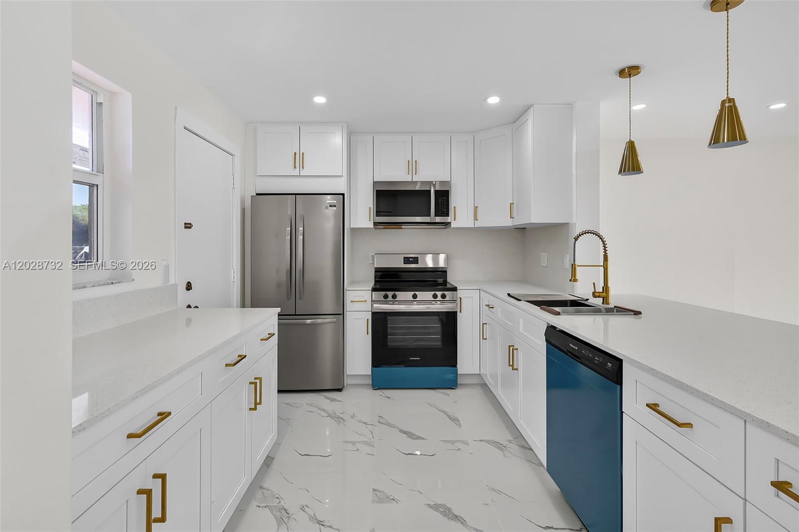 201 SE 11th Ter #102, Dania Beach FL 33004