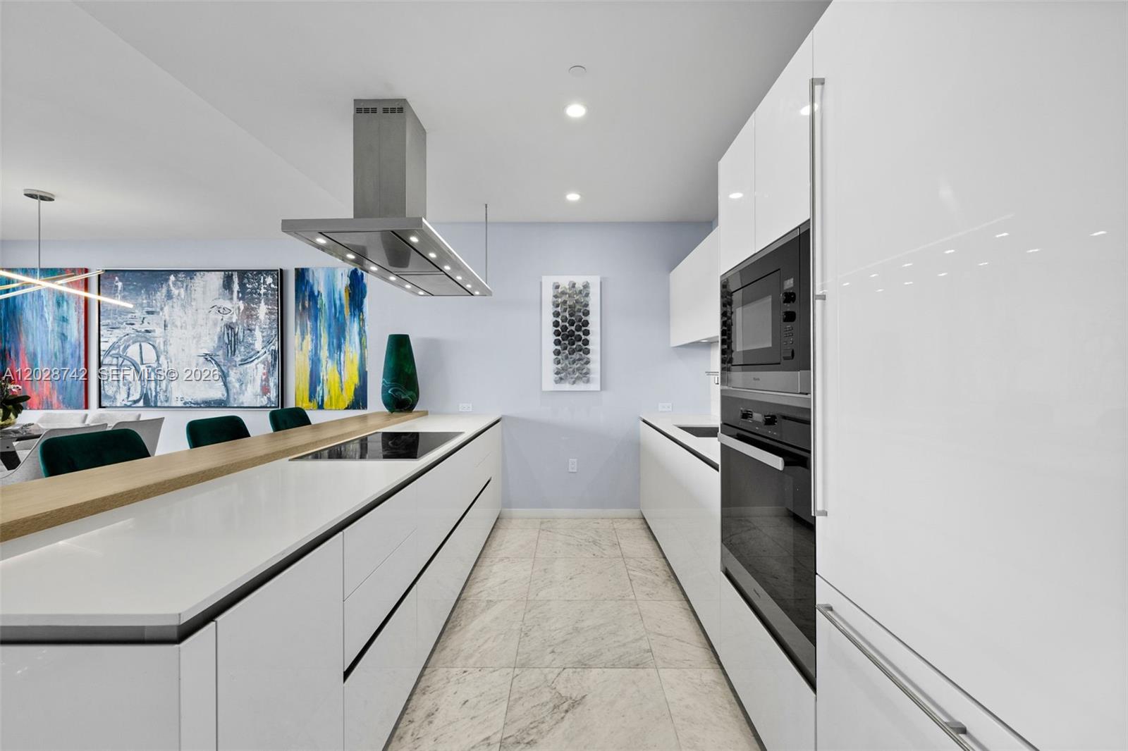 1000 Brickell Plz #PH5304, Miami FL 33131