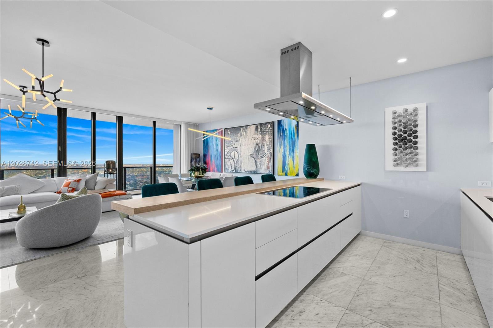1000 Brickell Plz #PH5304, Miami FL 33131