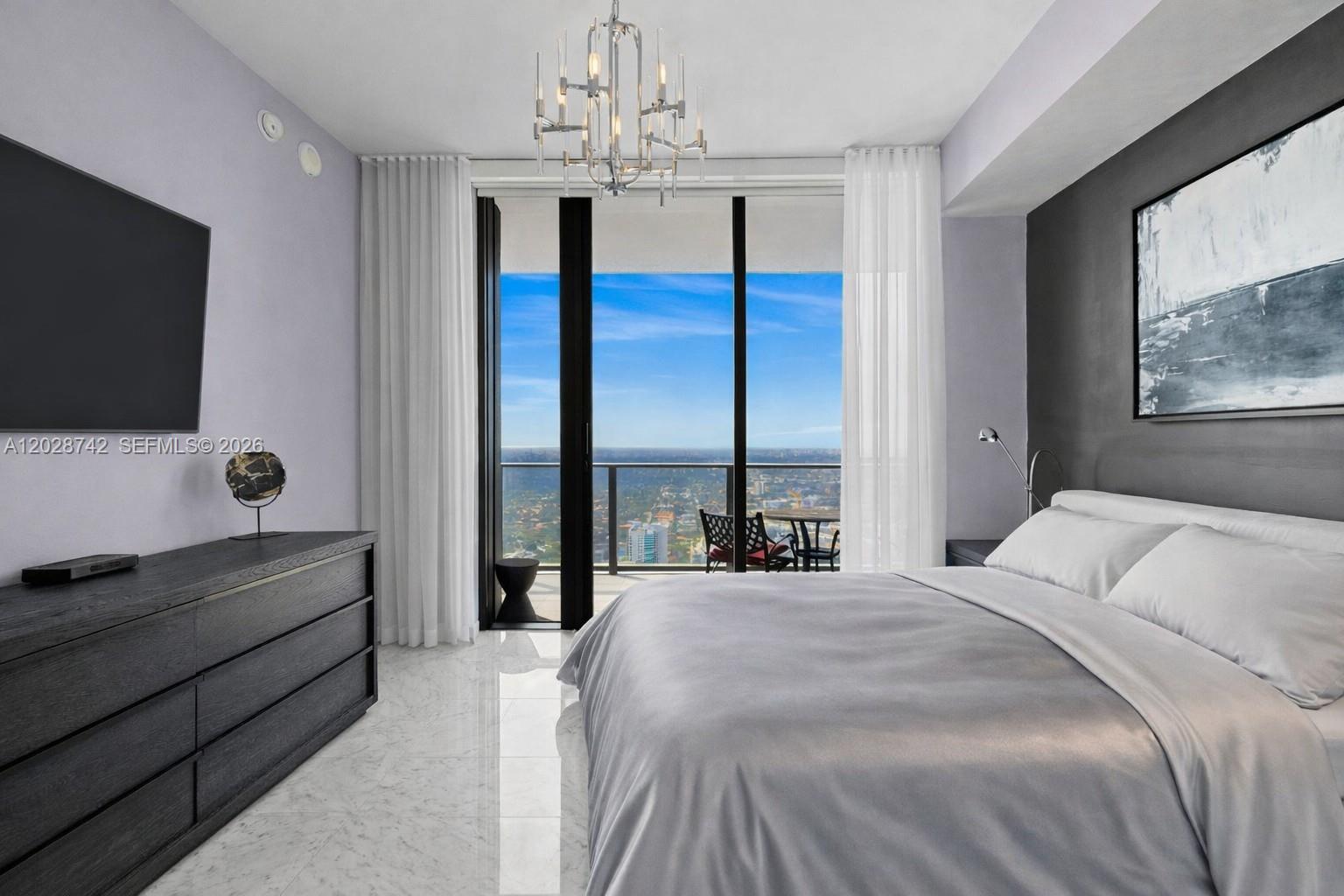1000 Brickell Plz #PH5304, Miami FL 33131