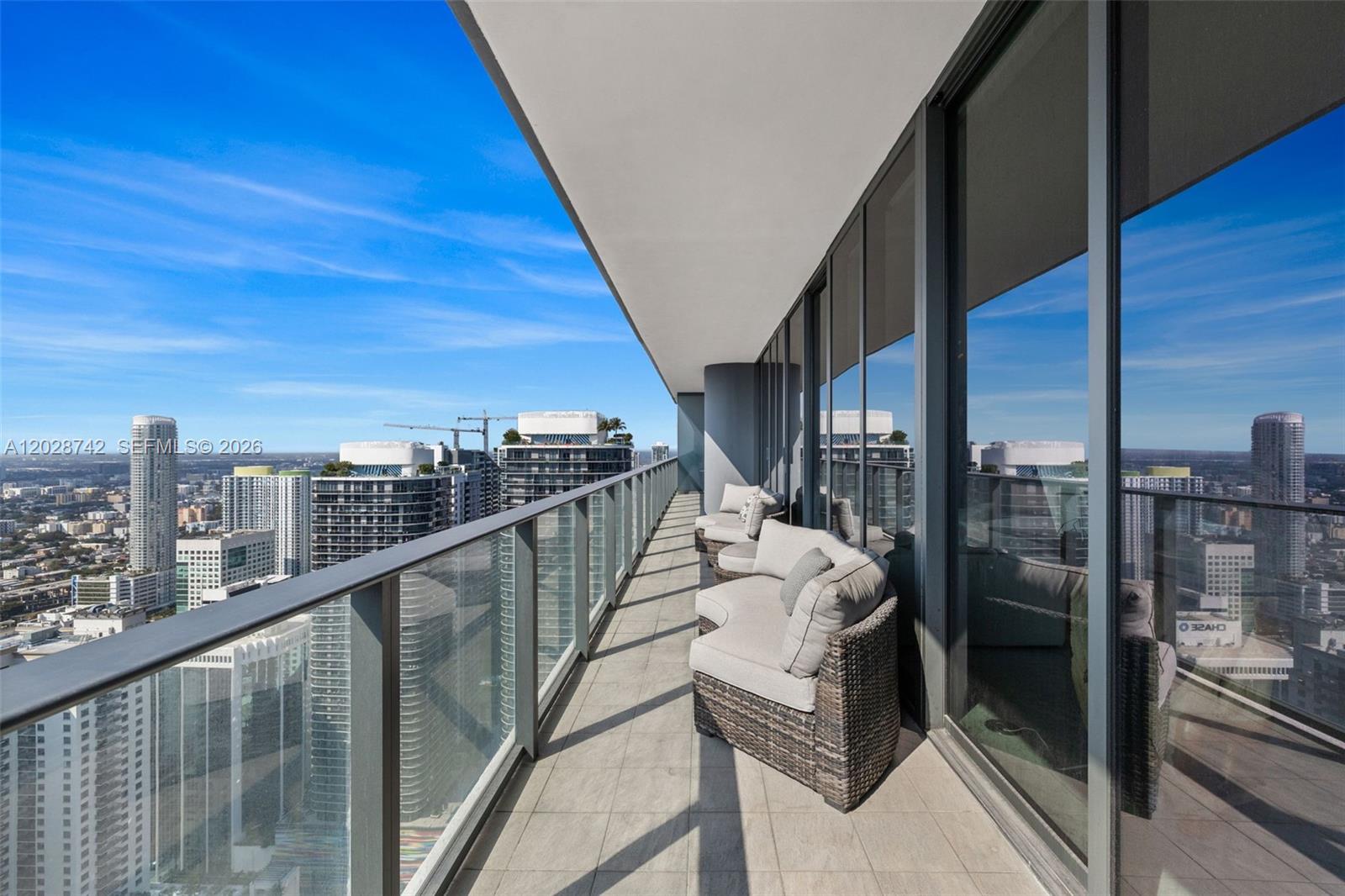 1000 Brickell Plz #PH5304, Miami FL 33131