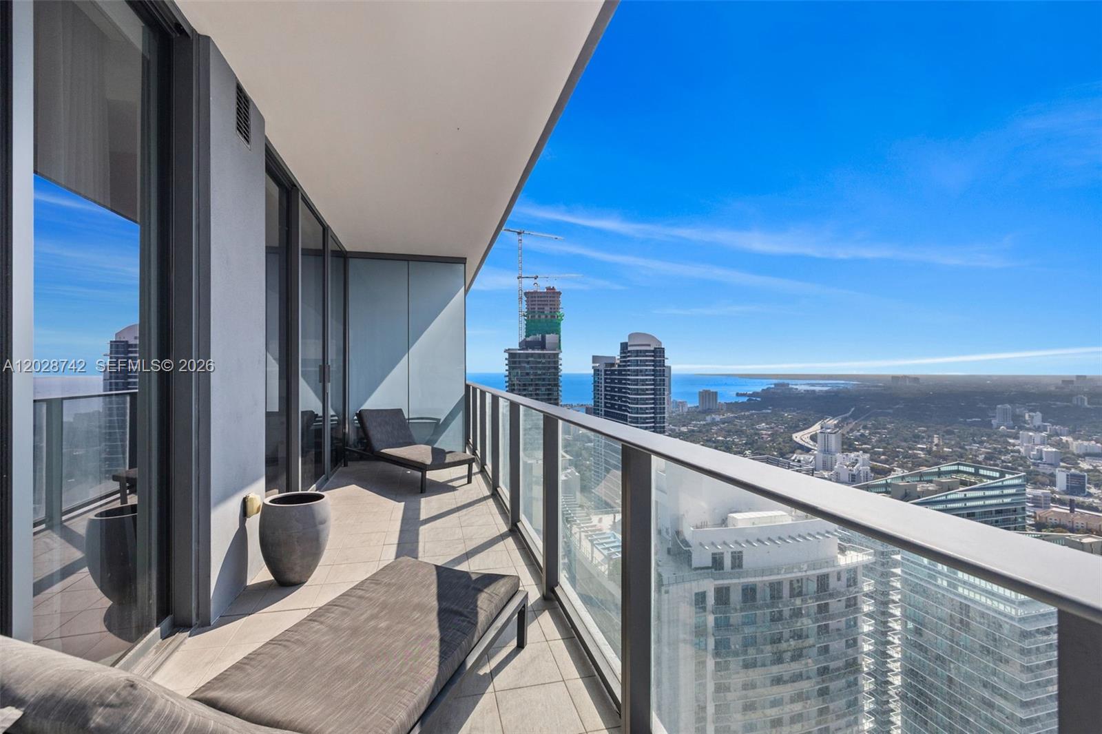 1000 Brickell Plz #PH5304, Miami FL 33131