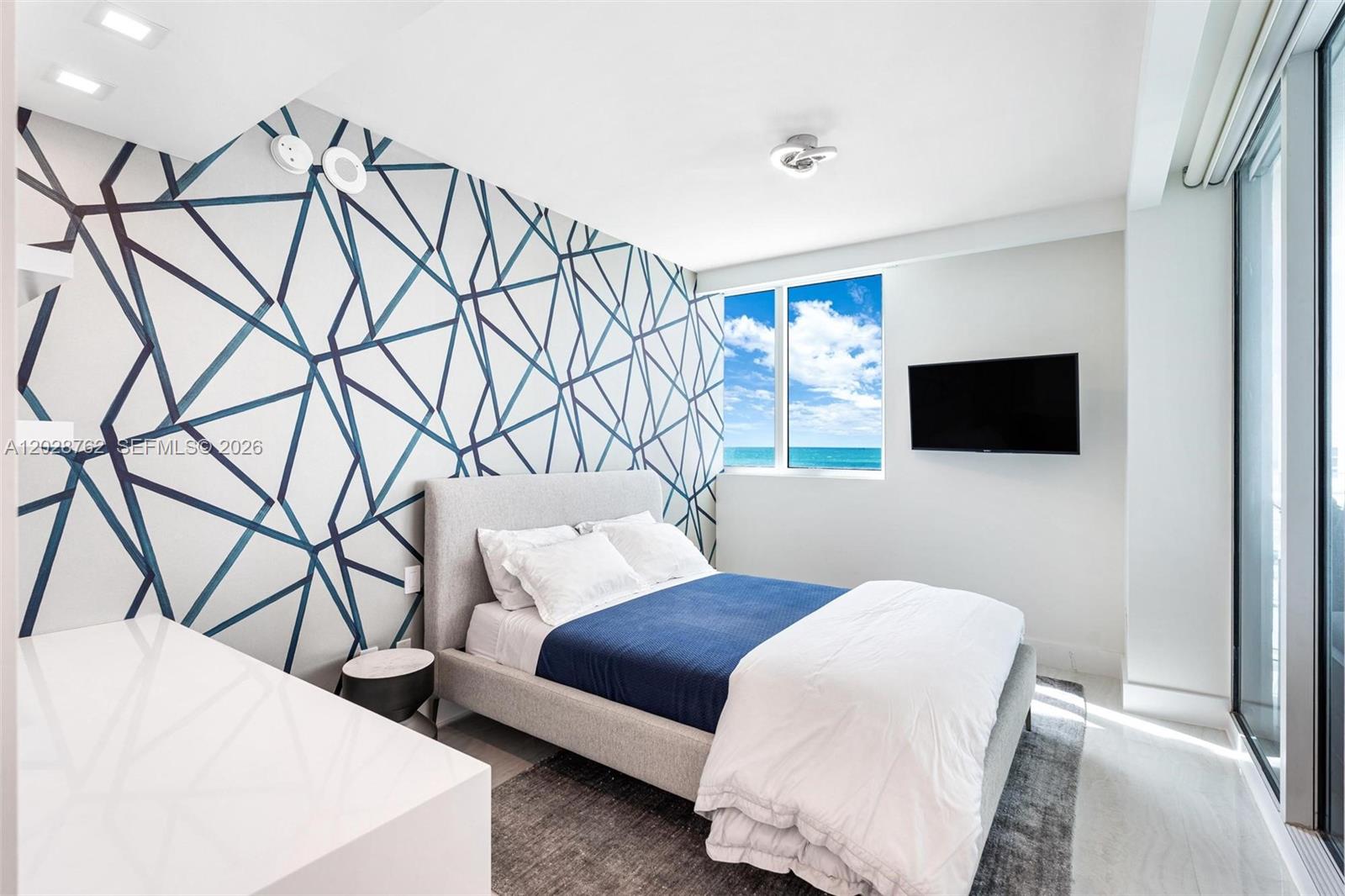 3801 Collins Ave #703, Miami Beach FL 33140