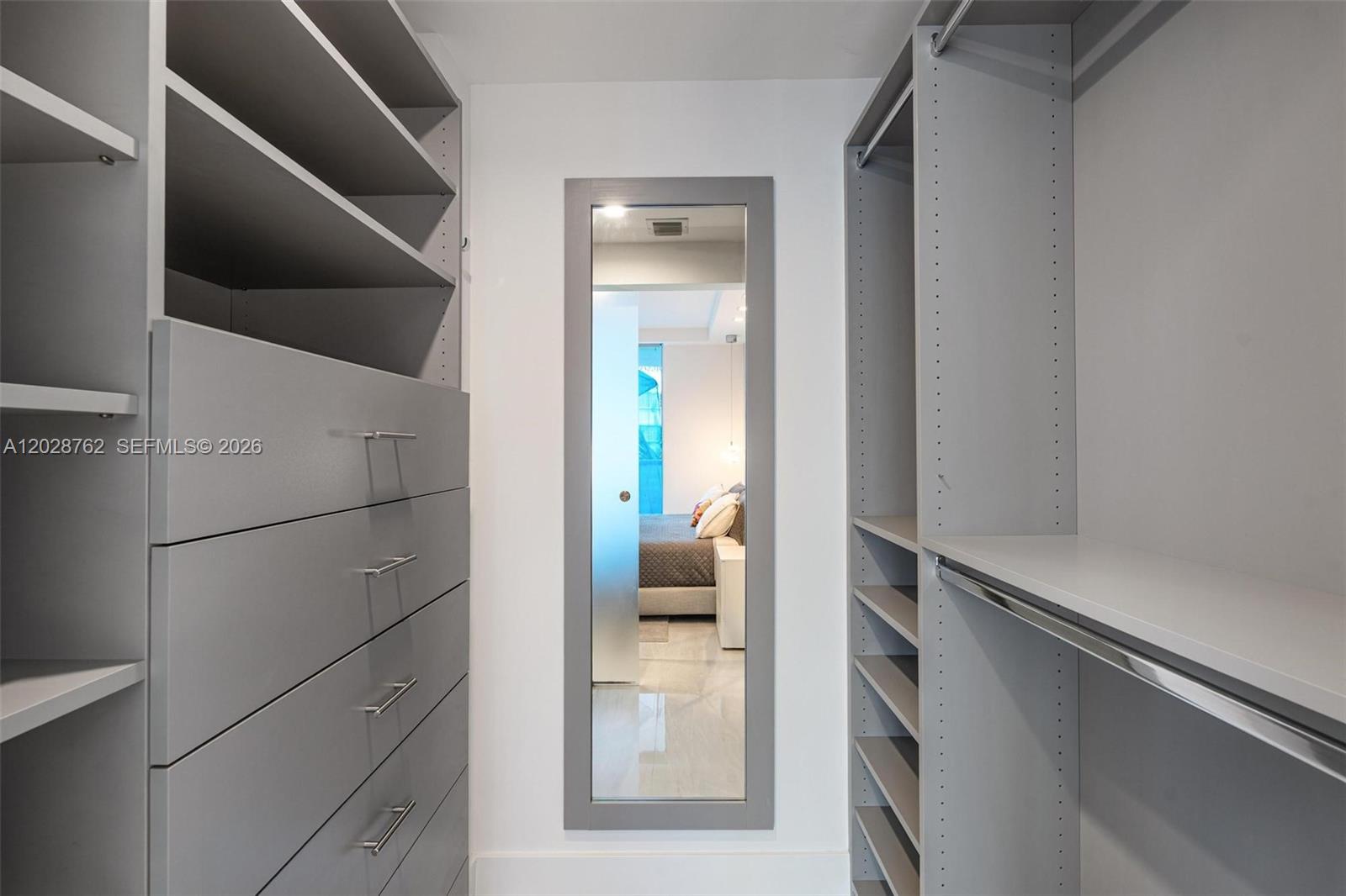 3801 Collins Ave #703, Miami Beach FL 33140