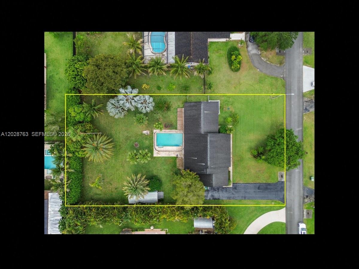 1571 NW 20th St, Homestead FL 33030