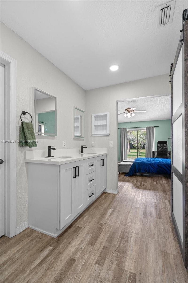 1571 NW 20th St, Homestead FL 33030
