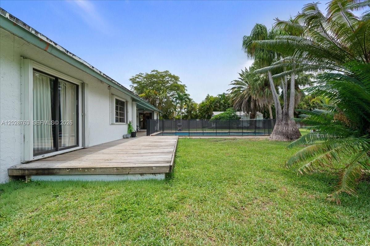 1571 NW 20th St, Homestead FL 33030