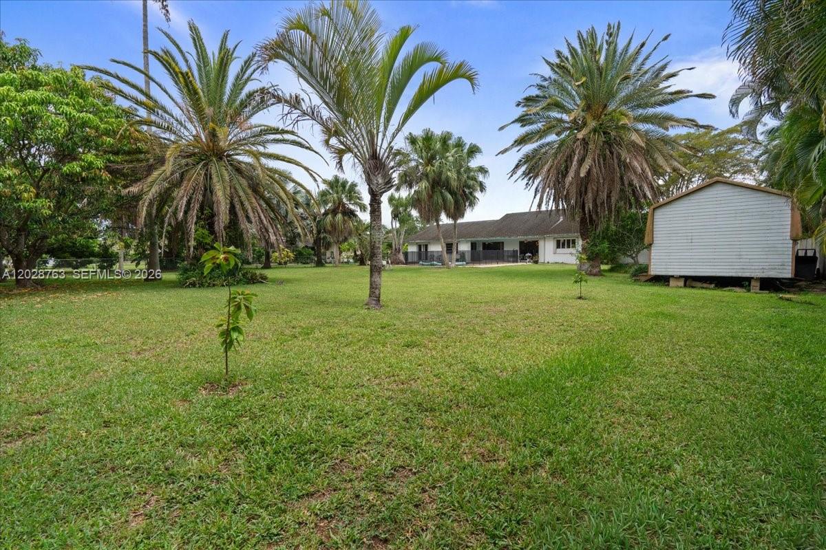 1571 NW 20th St, Homestead FL 33030