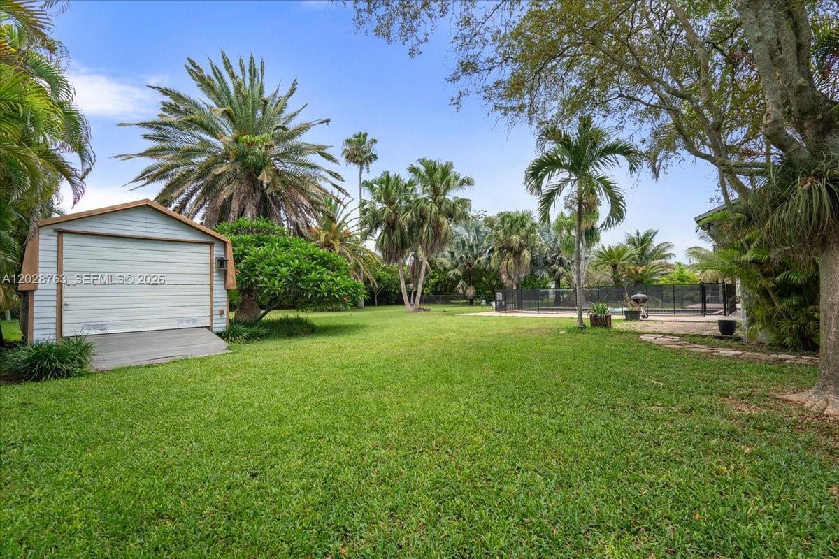 1571 NW 20th St, Homestead FL 33030