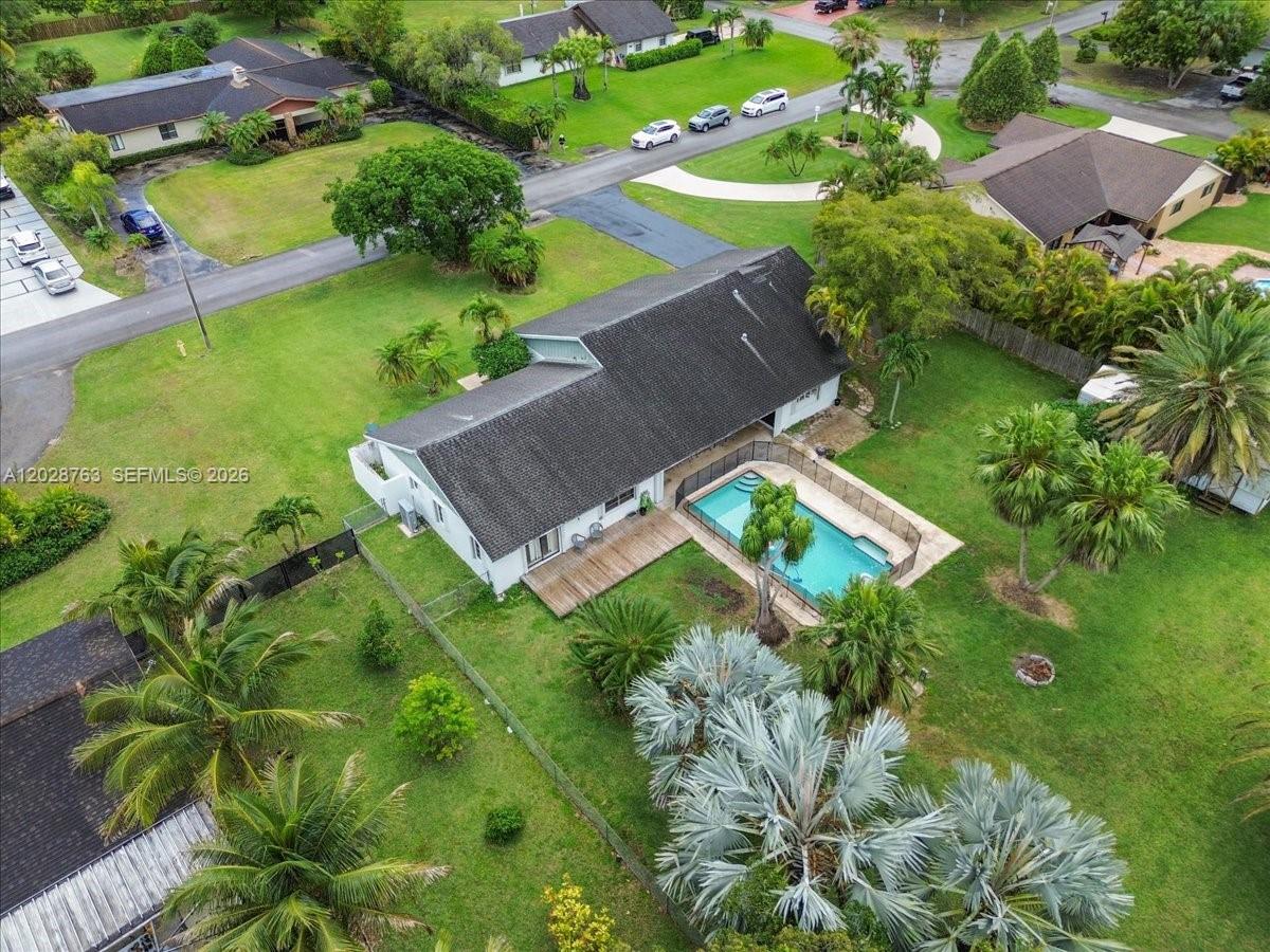 1571 NW 20th St, Homestead FL 33030