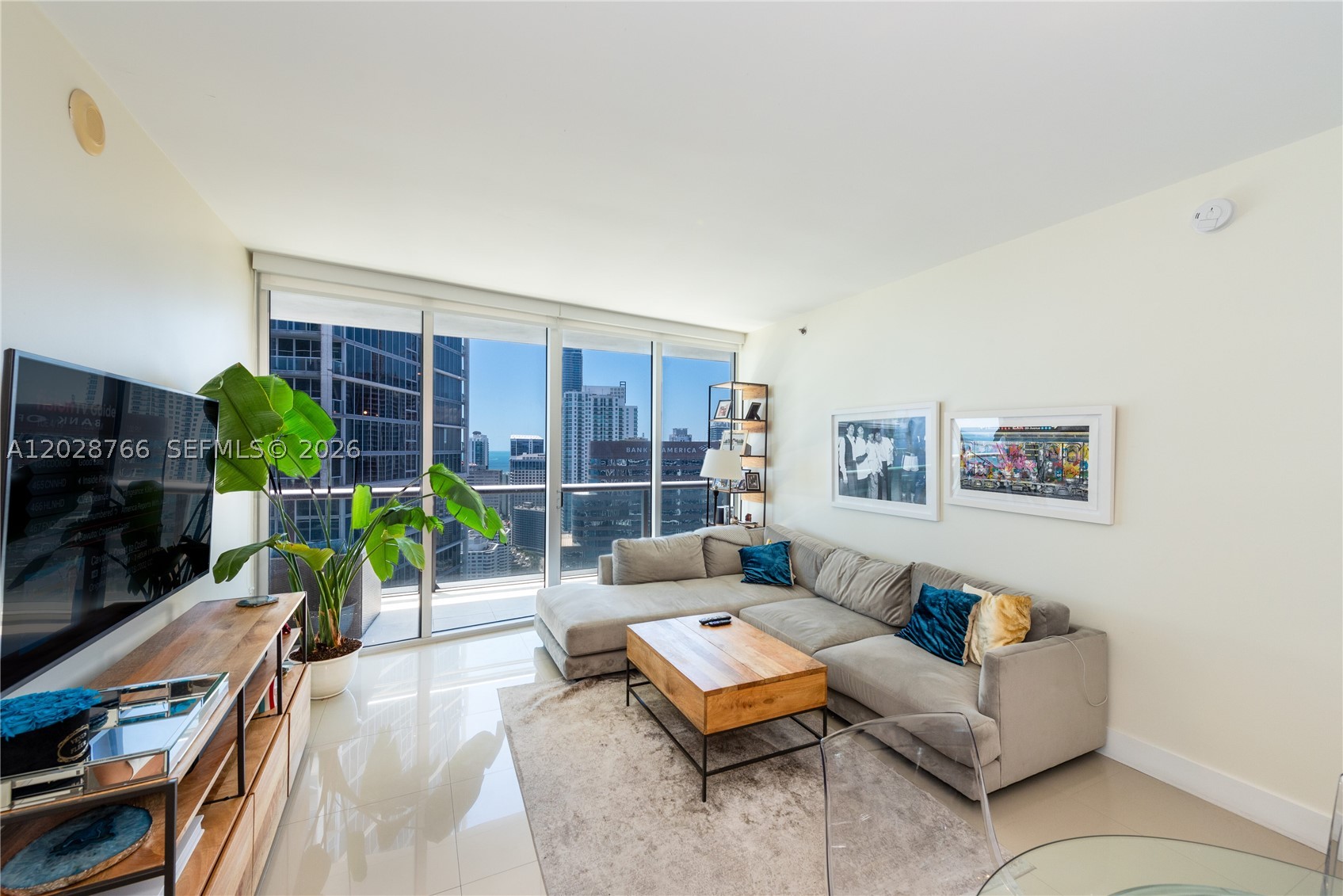475 Brickell Ave #4213, Miami FL 33131