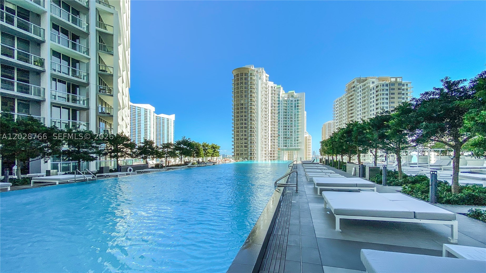 475 Brickell Ave #4213, Miami FL 33131