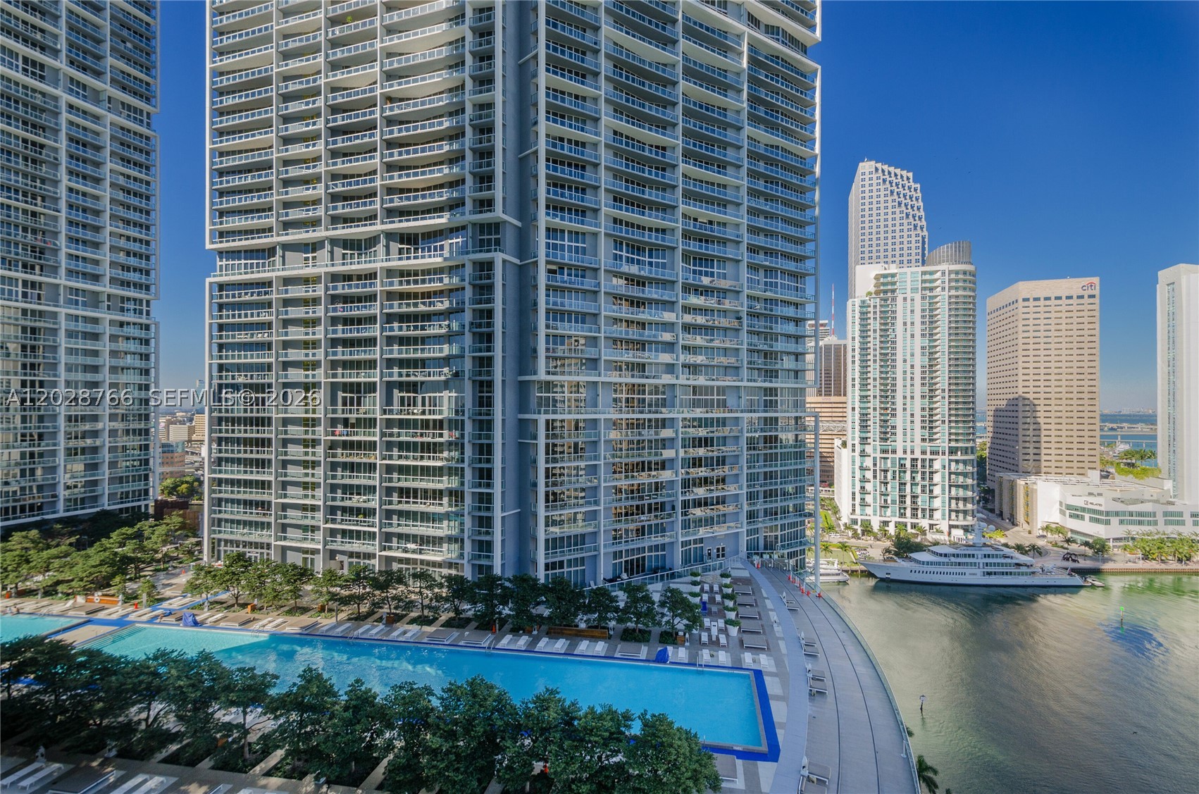 475 Brickell Ave #4213, Miami FL 33131