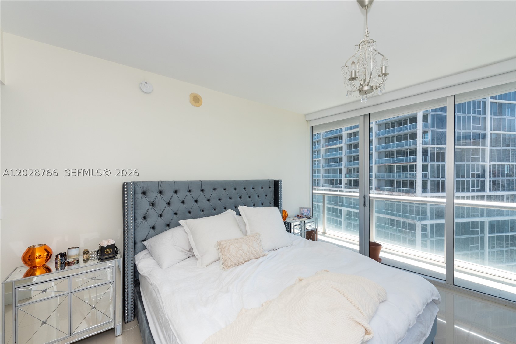 475 Brickell Ave #4213, Miami FL 33131