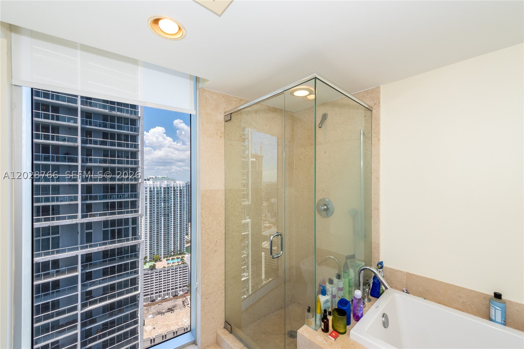475 Brickell Ave #4213, Miami FL 33131