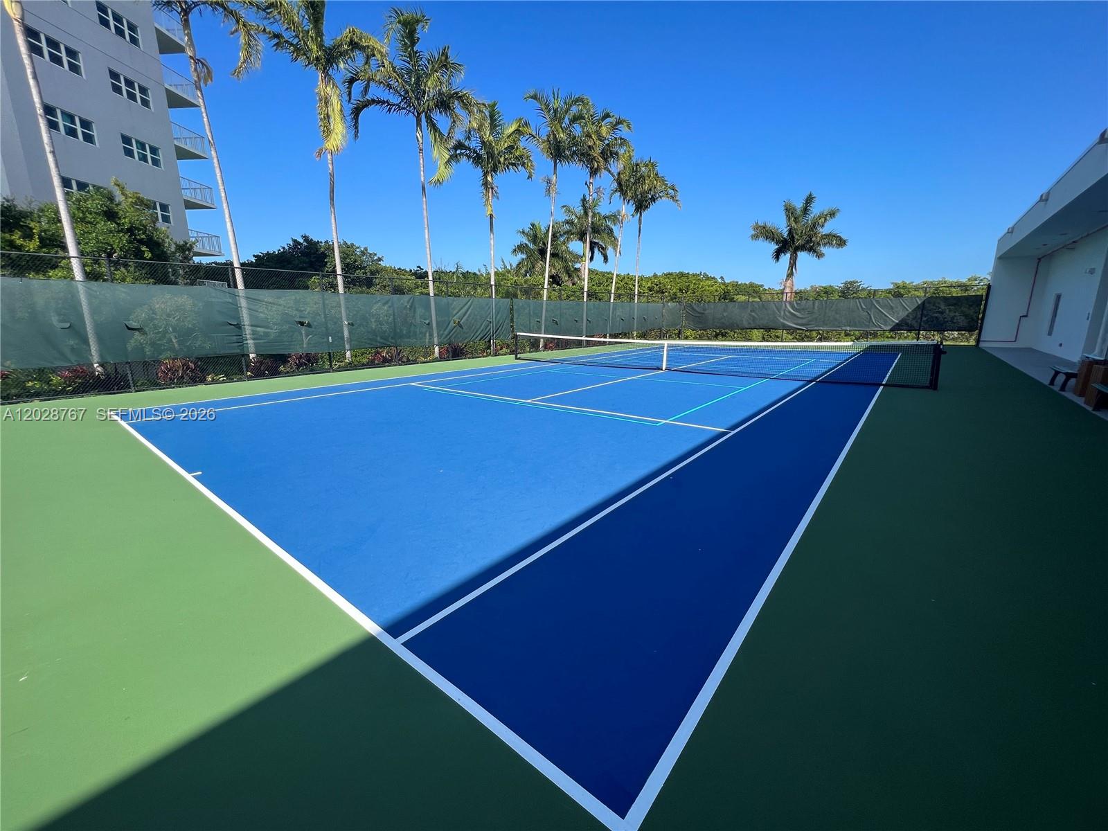 14951 Royal Oaks Ln #2002, North Miami FL 33181