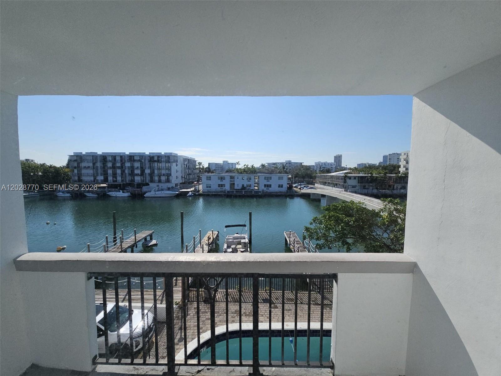 8101 Crespi Blvd #304, Miami Beach FL 33141