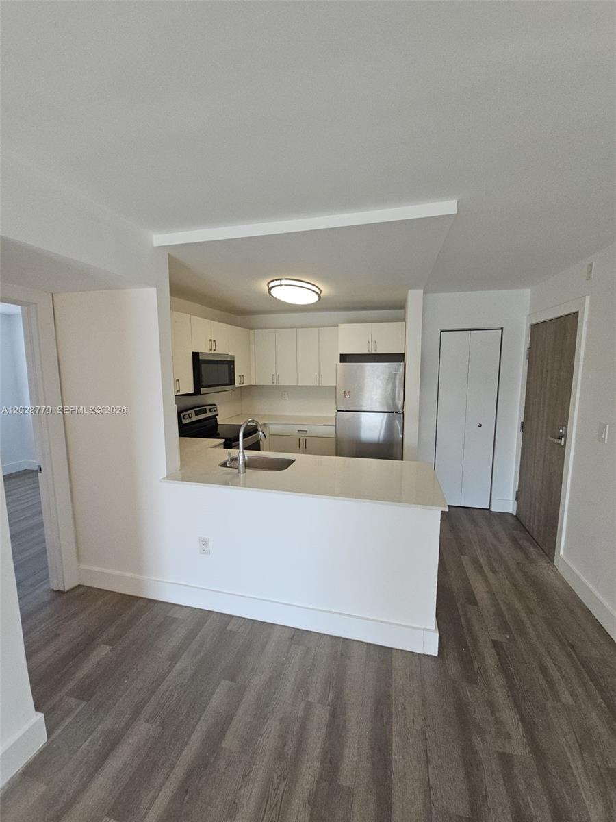 8101 Crespi Blvd #304, Miami Beach FL 33141
