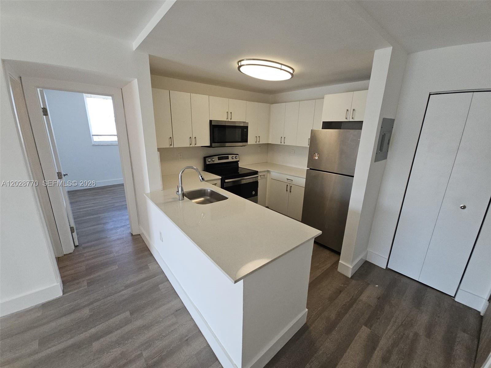 8101 Crespi Blvd #304, Miami Beach FL 33141