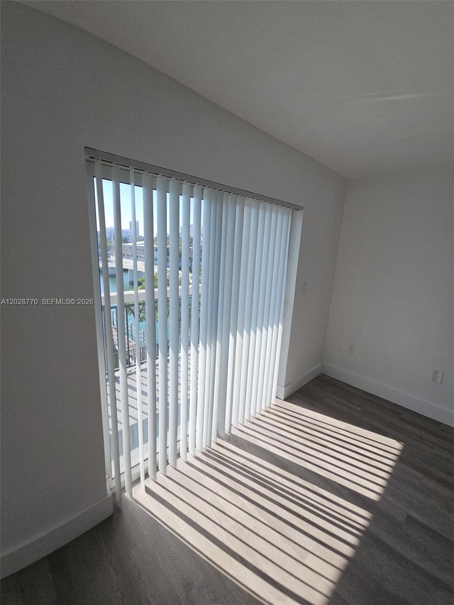 8101 Crespi Blvd #304, Miami Beach FL 33141