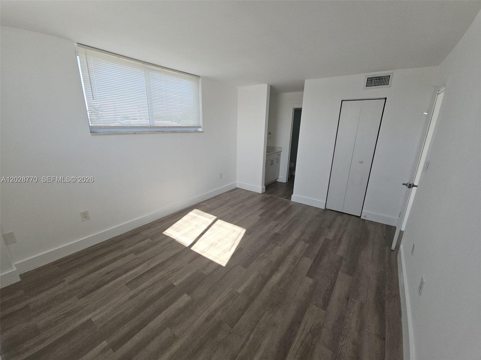 8101 Crespi Blvd #304, Miami Beach FL 33141