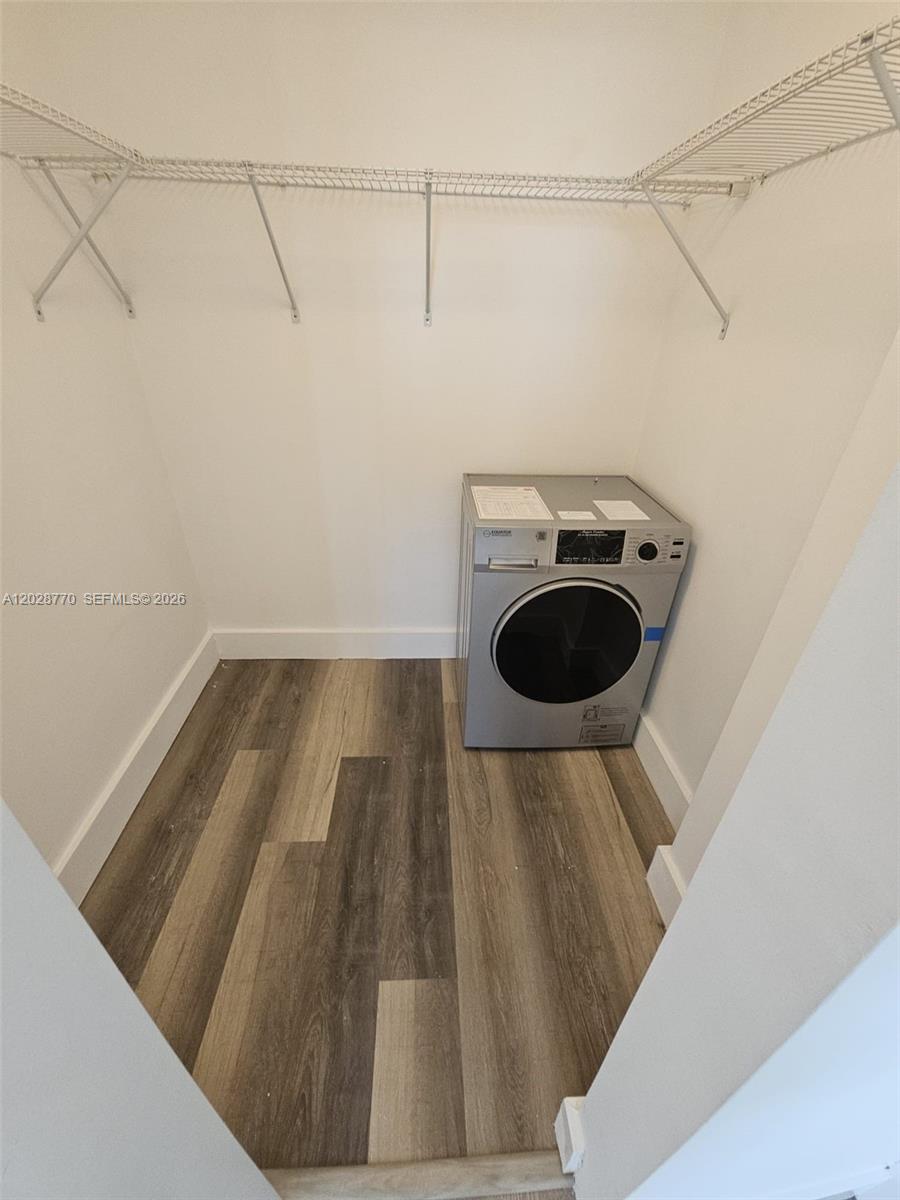 8101 Crespi Blvd #304, Miami Beach FL 33141