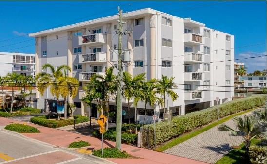 8101 Crespi Blvd #304, Miami Beach FL 33141