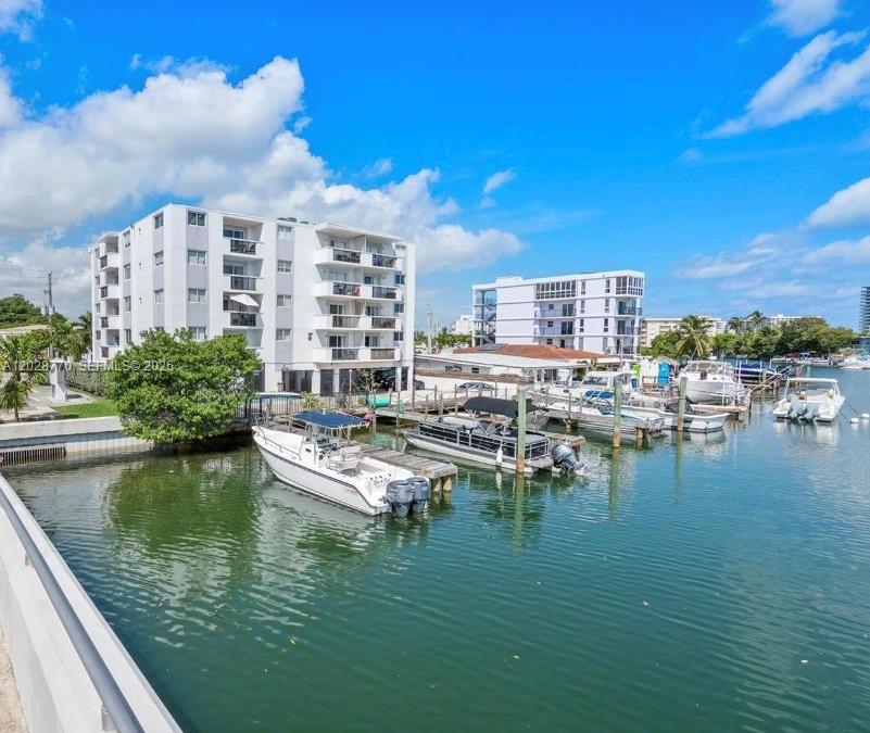 8101 Crespi Blvd #304, Miami Beach FL 33141