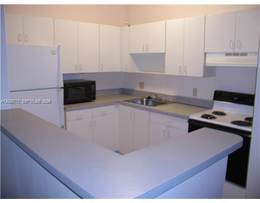 9729 Hammocks Blvd #206E, Miami FL 33196