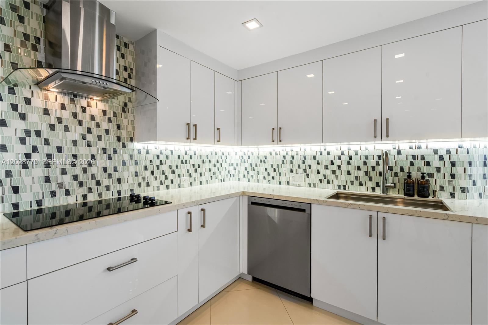 2800 Island Blvd #1605, Aventura FL 33160