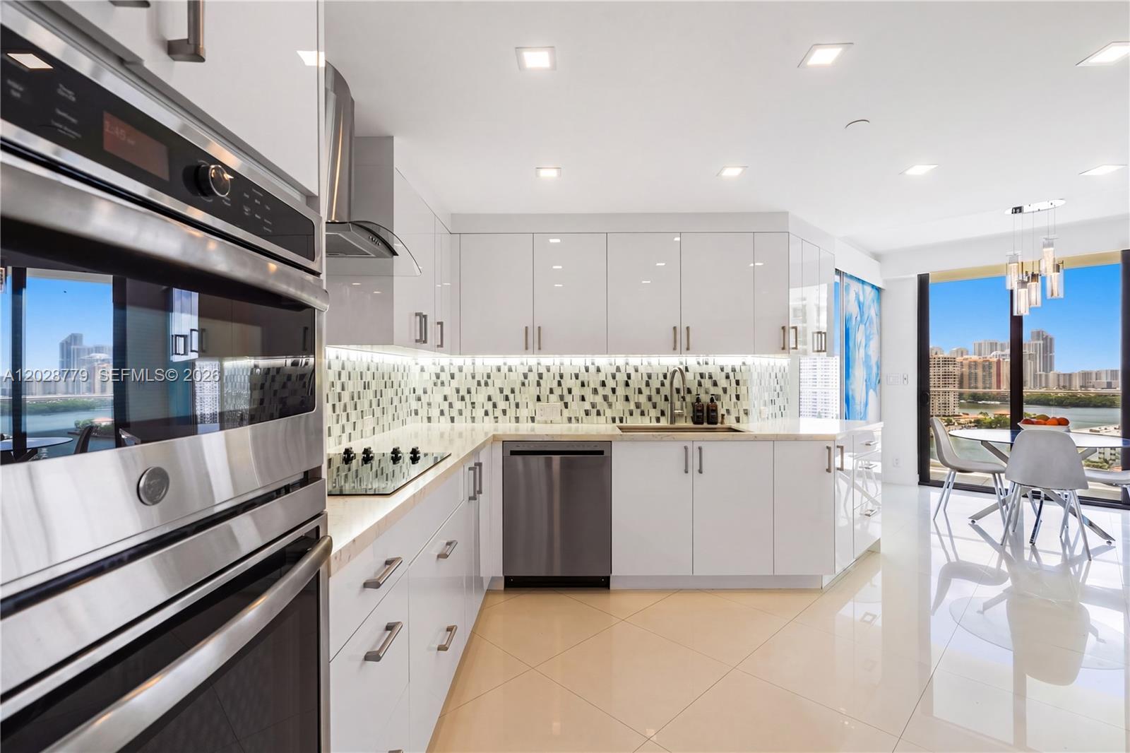 2800 Island Blvd #1605, Aventura FL 33160