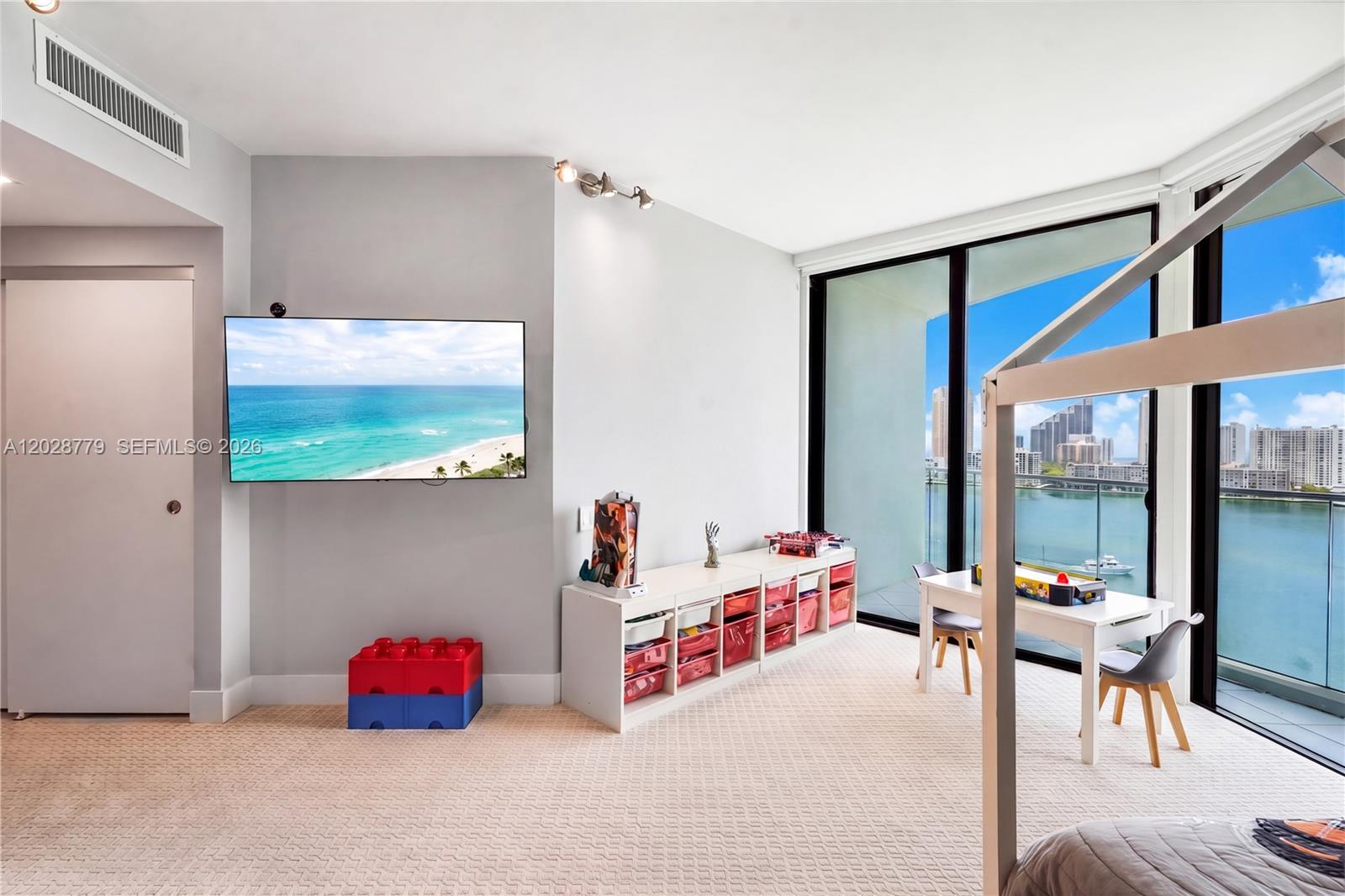 2800 Island Blvd #1605, Aventura FL 33160