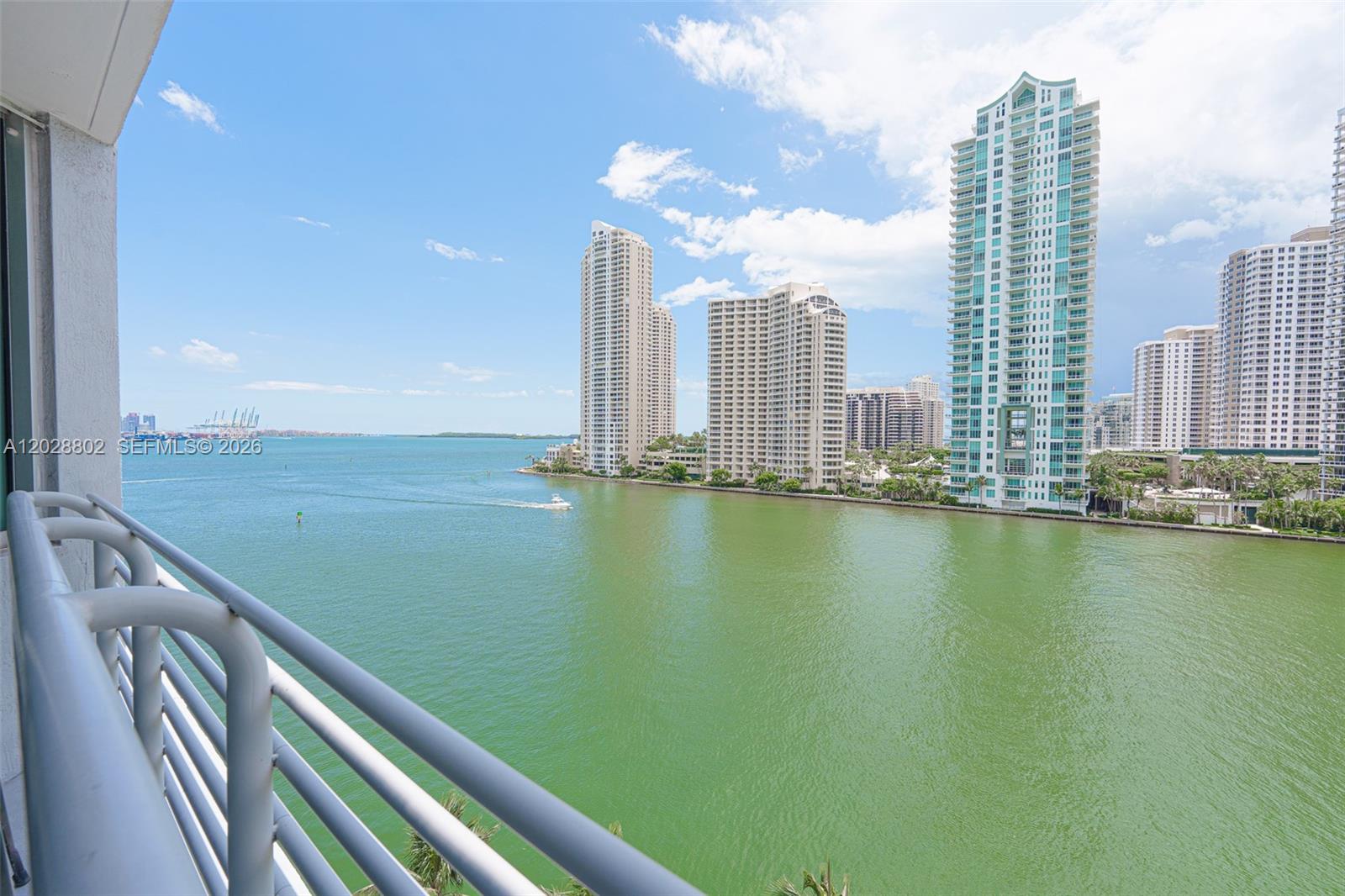 325 S Biscayne Blvd #821, Miami FL 33131