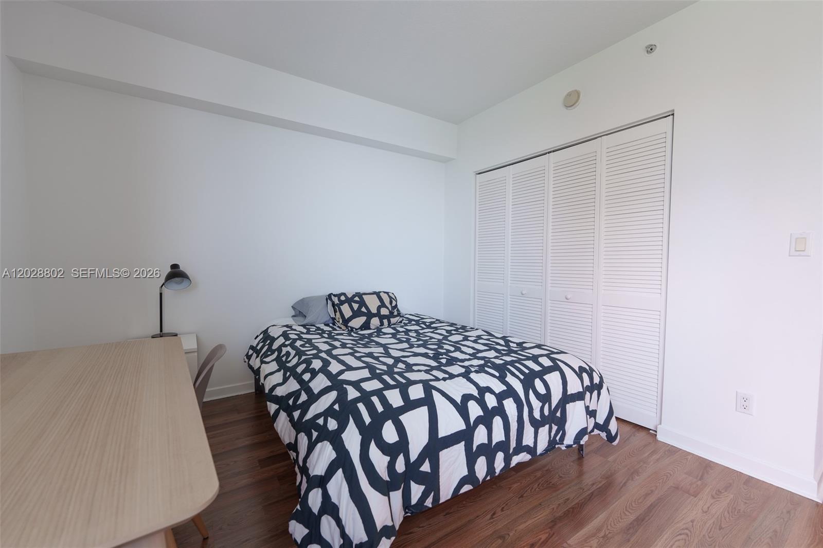 325 S Biscayne Blvd #821, Miami FL 33131